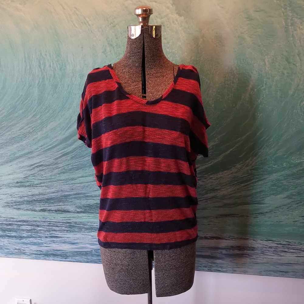 Striped loose knit casual shirt